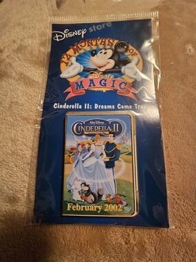 Disney‎ Cinderella II Magic Collectible Pin - Blue 💙💙